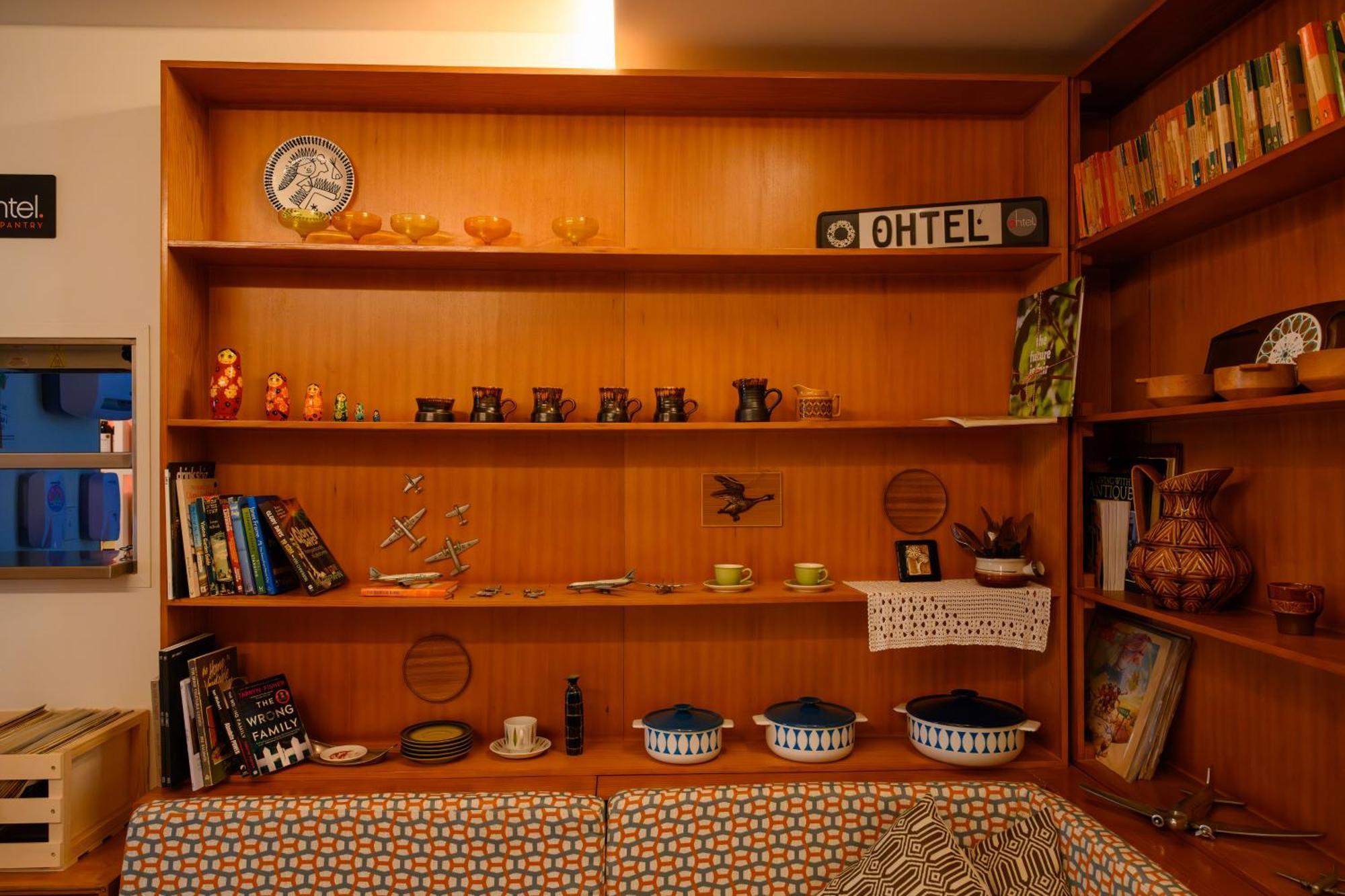 Hotel Ohtel Auckland Zewnętrze zdjęcie A typical 1970s kitchen