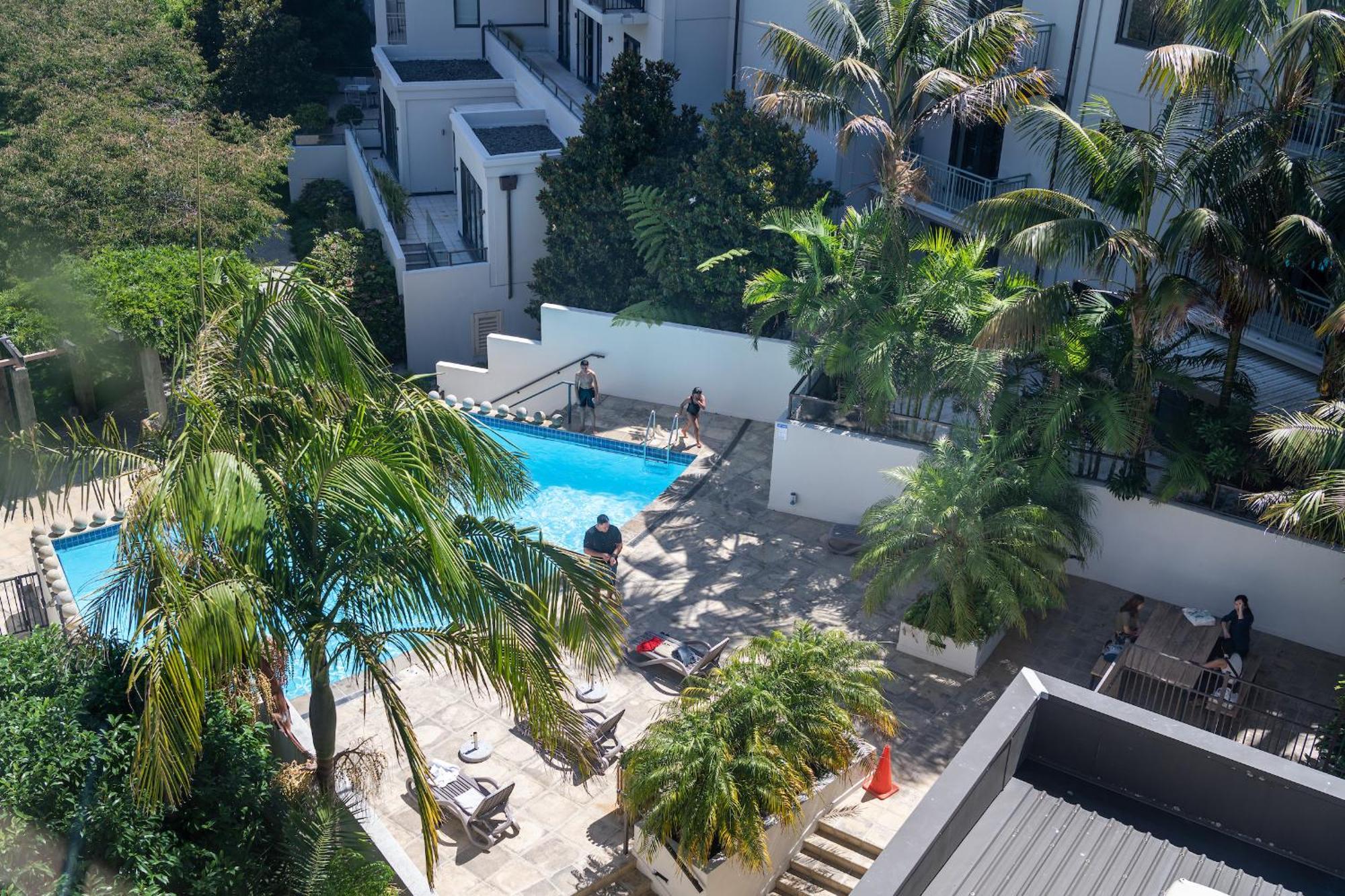 Hotel Ohtel Auckland Zewnętrze zdjęcie The pool at the W Hotel